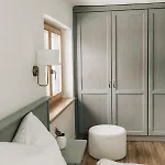 Dağ evi Charming With Sauna + Views!